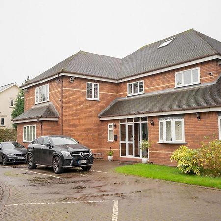 Oyo Oakcroft Guest House Manchester Airport Ringway Экстерьер фото