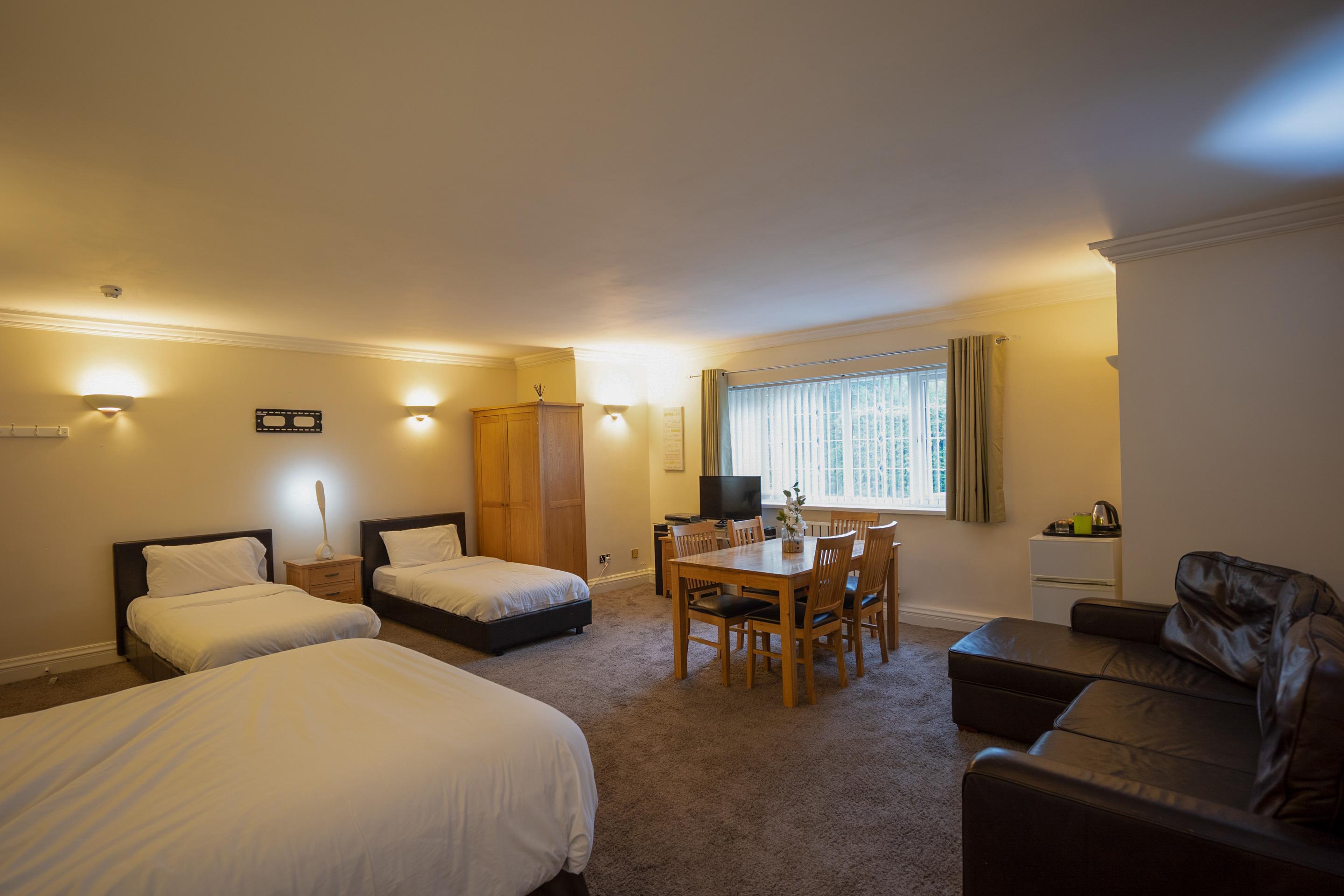 Oyo Oakcroft Guest House Manchester Airport Ringway Экстерьер фото