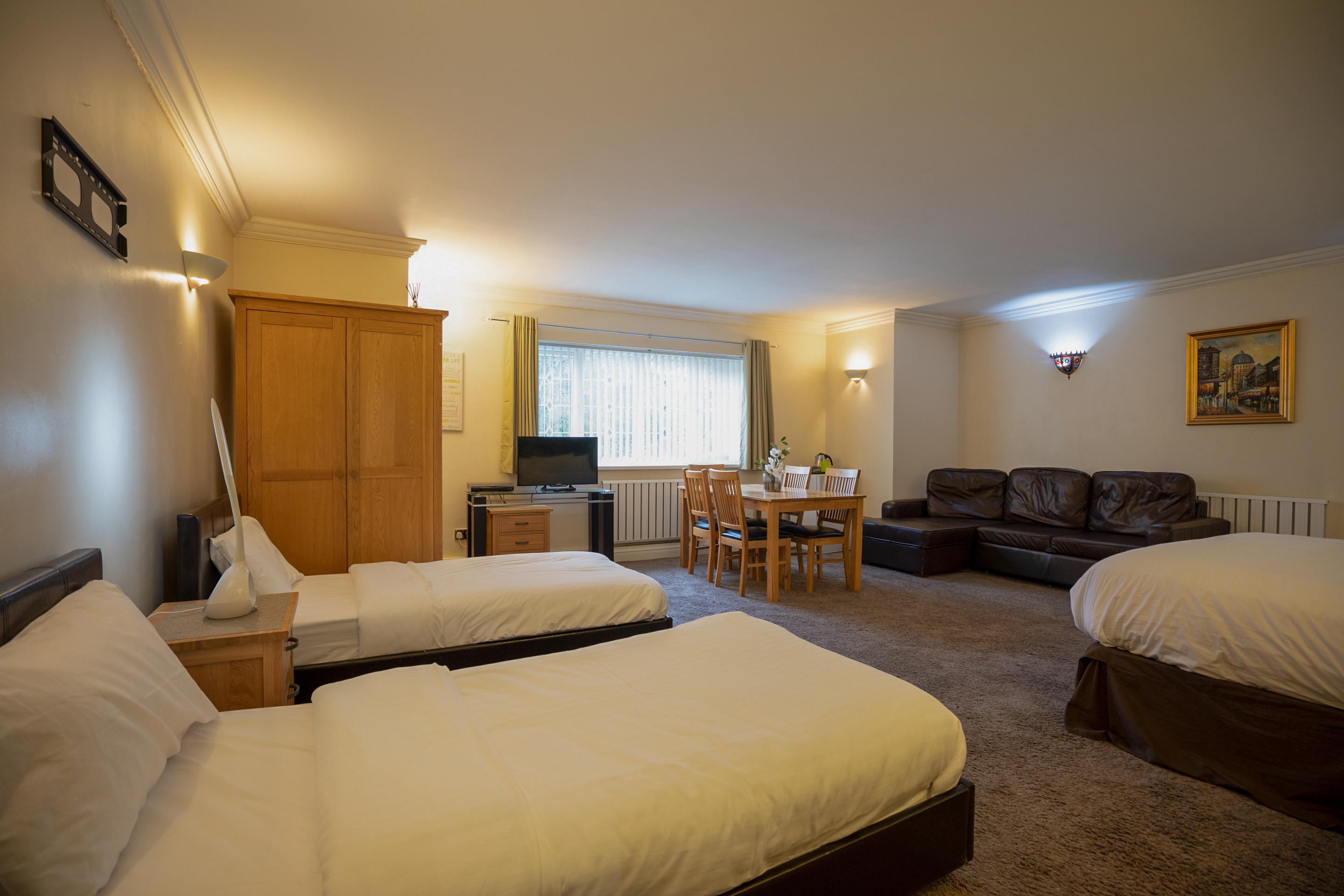 Oyo Oakcroft Guest House Manchester Airport Ringway Экстерьер фото