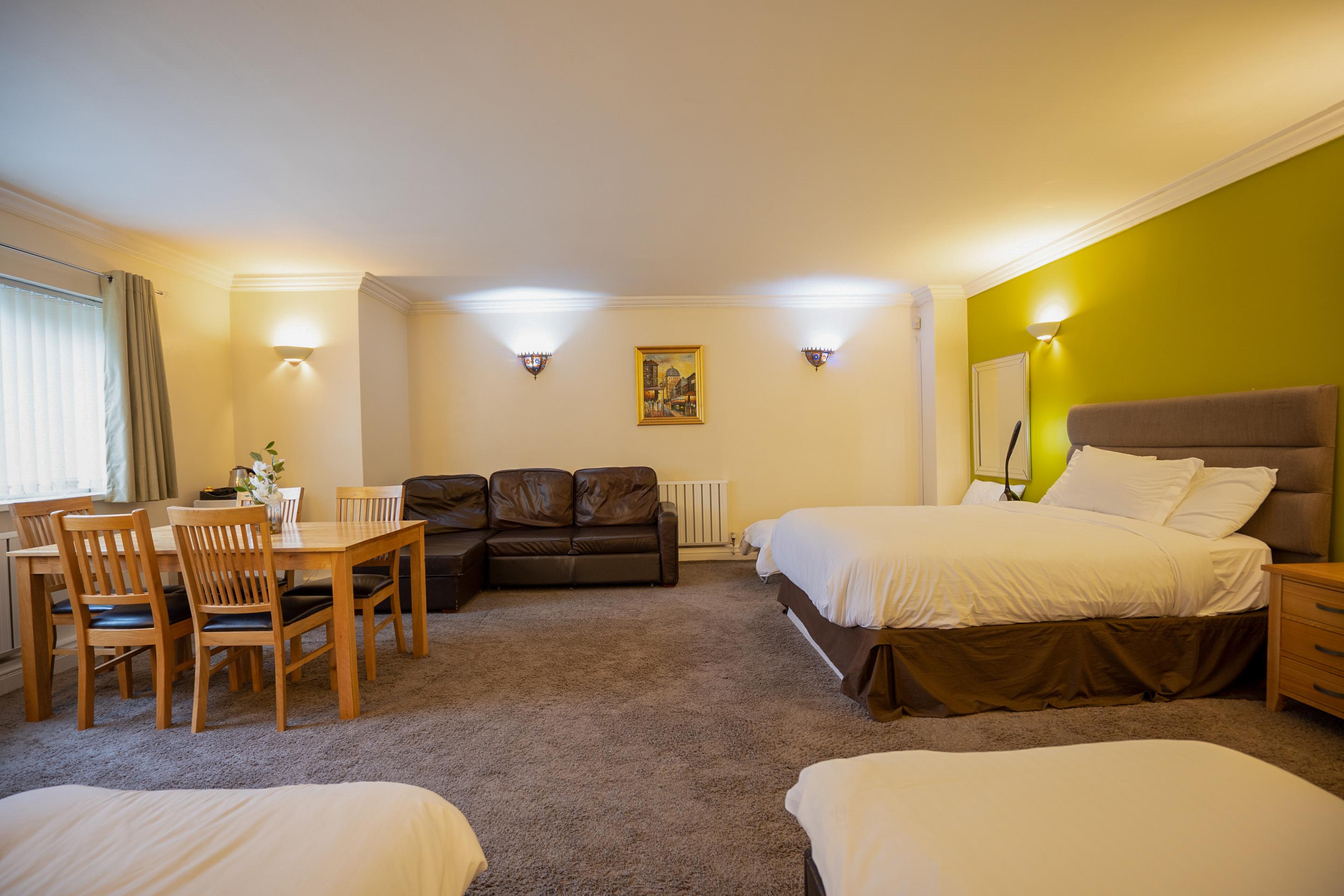Oyo Oakcroft Guest House Manchester Airport Ringway Экстерьер фото
