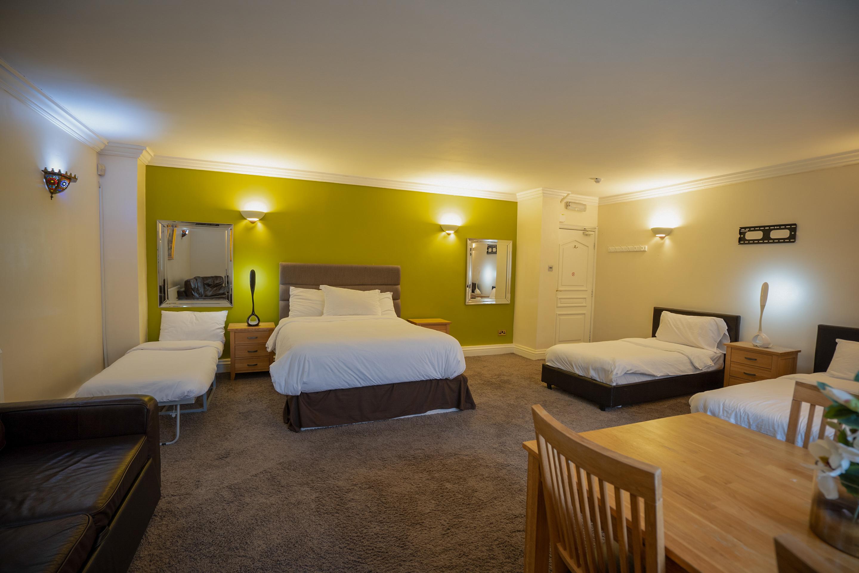 Oyo Oakcroft Guest House Manchester Airport Ringway Экстерьер фото