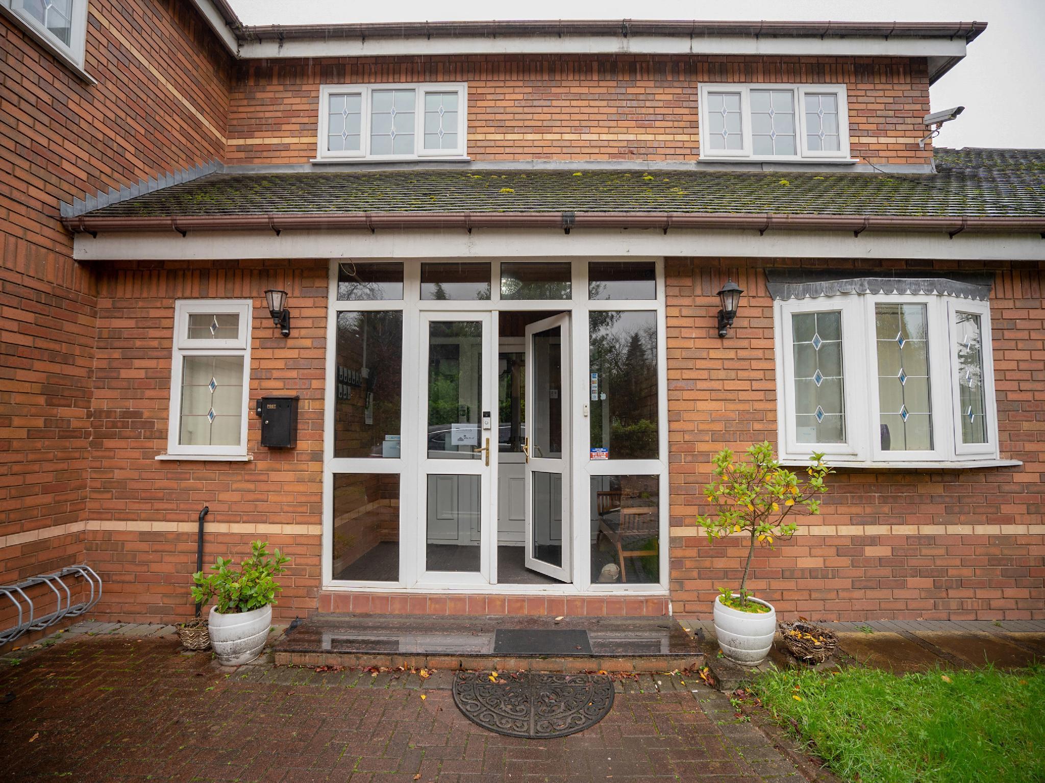 Oyo Oakcroft Guest House Manchester Airport Ringway Экстерьер фото