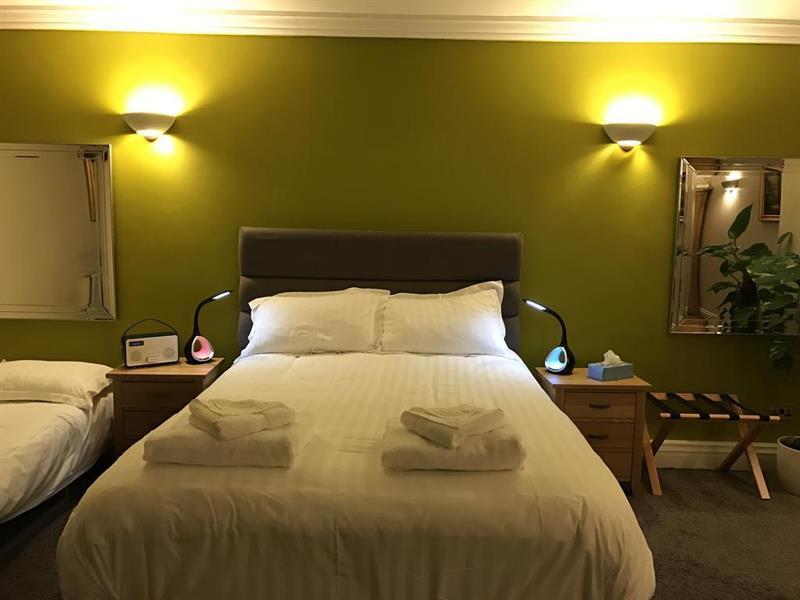 Oyo Oakcroft Guest House Manchester Airport Ringway Экстерьер фото